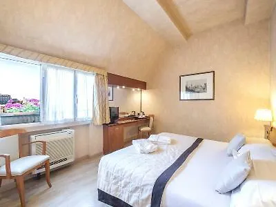 Hotel Ascot Милан