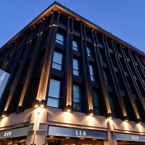 Otel Cusani
