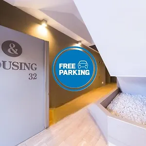 Apartament Housing32